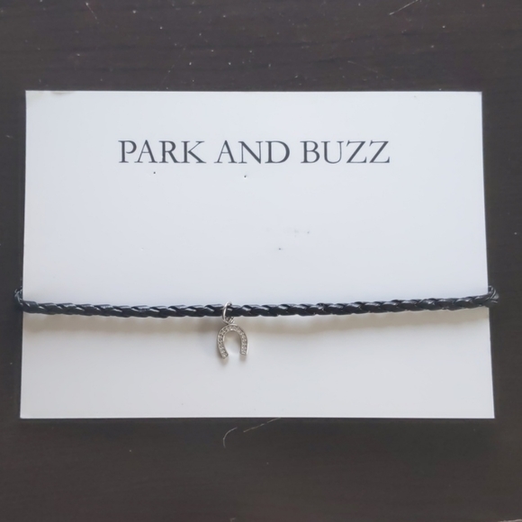 Leather Cord Horseshoe Choker - Picture 1 of 3